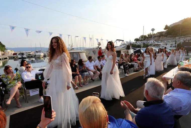 Ne zna se koja je ljep&scaron;a i zanosnija: Pogledajte ove prekrasne žene, ponos jedne na&scaron;e županije!