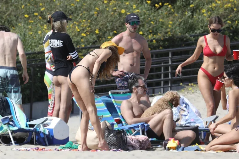 Anđelica se malo zaigrala na plaži i pokazala za&scaron;to je najtraženija manekenka svijeta