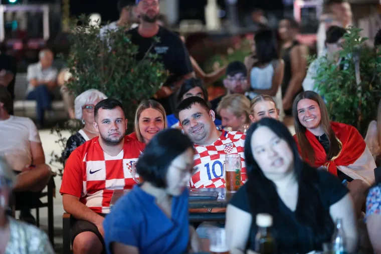 Grizli se nokti, čupala kosa... Ovo je atmosfera na ulicama diljem Hrvatske za vrijeme napete utakmice finala Lige nacija