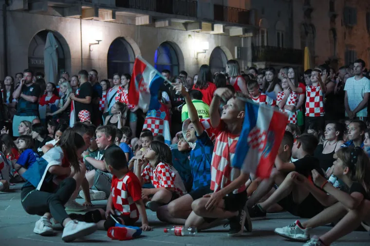 Grizli se nokti, čupala kosa... Ovo je atmosfera na ulicama diljem Hrvatske za vrijeme napete utakmice finala Lige nacija