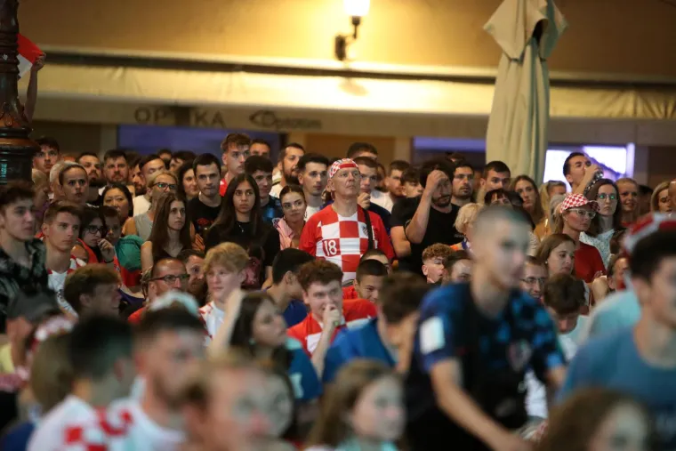 Grizli se nokti, čupala kosa... Ovo je atmosfera na ulicama diljem Hrvatske za vrijeme napete utakmice finala Lige nacija