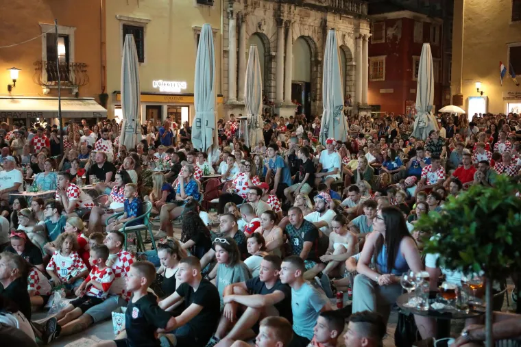 Grizli se nokti, čupala kosa... Ovo je atmosfera na ulicama diljem Hrvatske za vrijeme napete utakmice finala Lige nacija