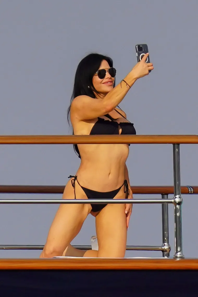 Zaručnica Jeffa Bezosa priredila pravi show za paparazze na jahti vrijednoj pola milijarde dolara