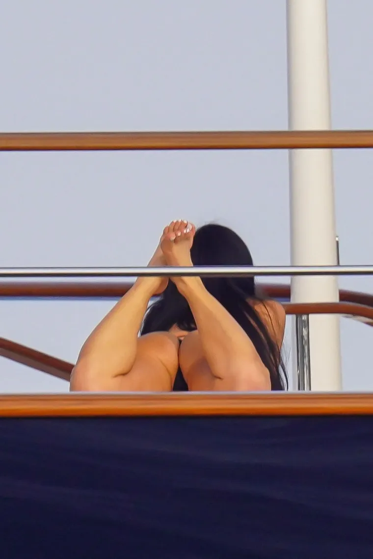 Zaručnica Jeffa Bezosa priredila pravi show za paparazze na jahti vrijednoj pola milijarde dolara