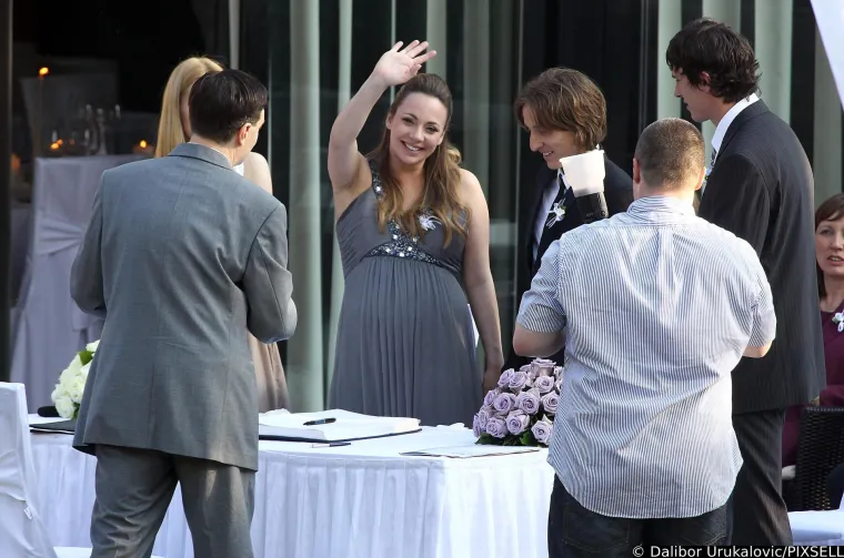 Luka Modrić odveo djevojku na plažu pa joj priu&scaron;tio uzbudljivih pola sata. Čale bio tik uz njih