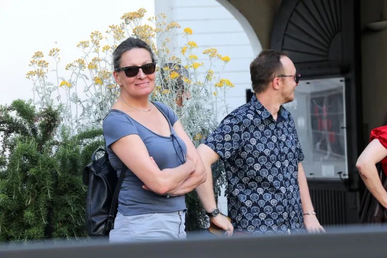 Pred muzejom skinuo majicu, svukao hlače i poručio 'Predsjedniče, možete me poljubiti u guzicu'