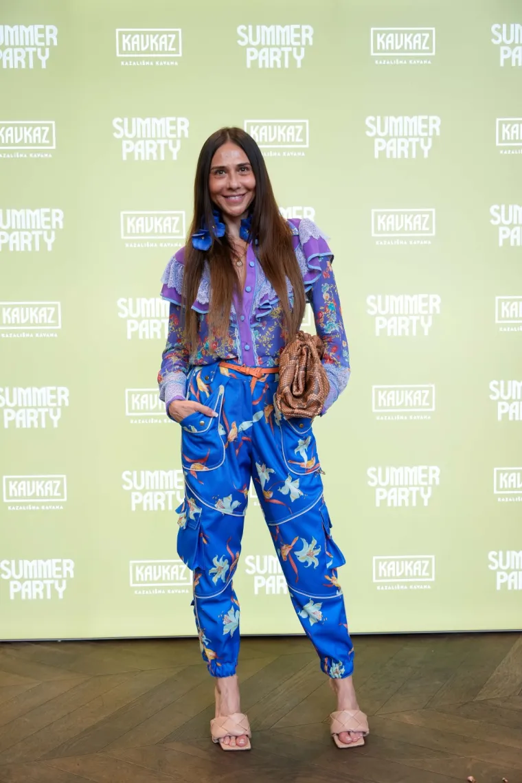 Glavna zvijezda Welcome Summer Partyja bio je sendvič &quot;Don Juan&quot; by Hungry Anja (Anja Maršić), premijerno predstavljen na ovome eventu. Ukusna delicija proizašla je iz kuhinjske čarolije poznate gastro blogerice, kao plod suradnje s Kazališnom kavanom Kavkaz. Ideja o kreiranju brendiranog jela na jelovniku nastala je iz želje da se gostima Kazališne kavane Kavkaz, osim ukusnih jela sa standardnog jelovnika, ponudi dodatan inovativan i zanimljiv izbor.