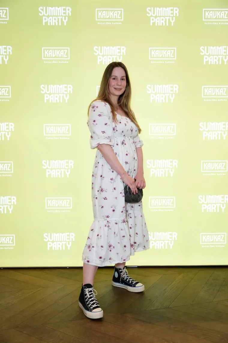 Hrvatski celebrityji se sjatili u Kavkaz: Mila Elegović i Borna Kotromanić plijenile pažnju nevjerojatnom mladoliko&scaron;ću