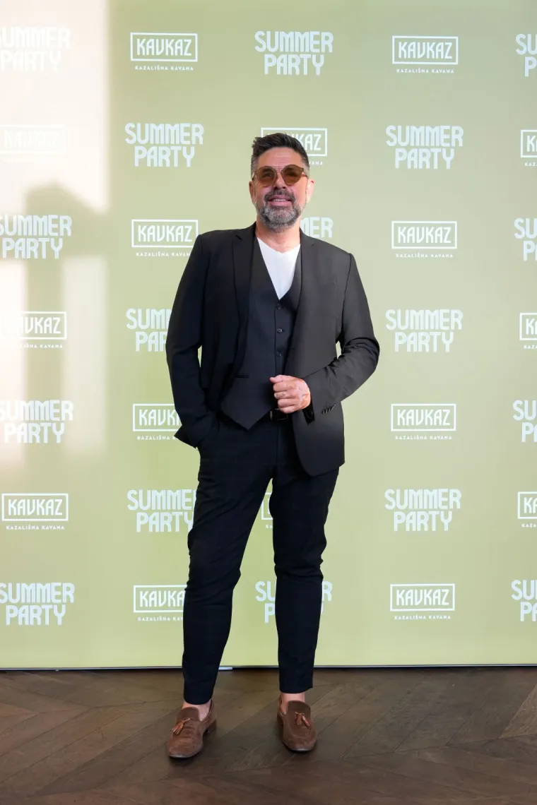 Hrvatski celebrityji se sjatili u Kavkaz: Mila Elegović i Borna Kotromanić plijenile pažnju nevjerojatnom mladoliko&scaron;ću