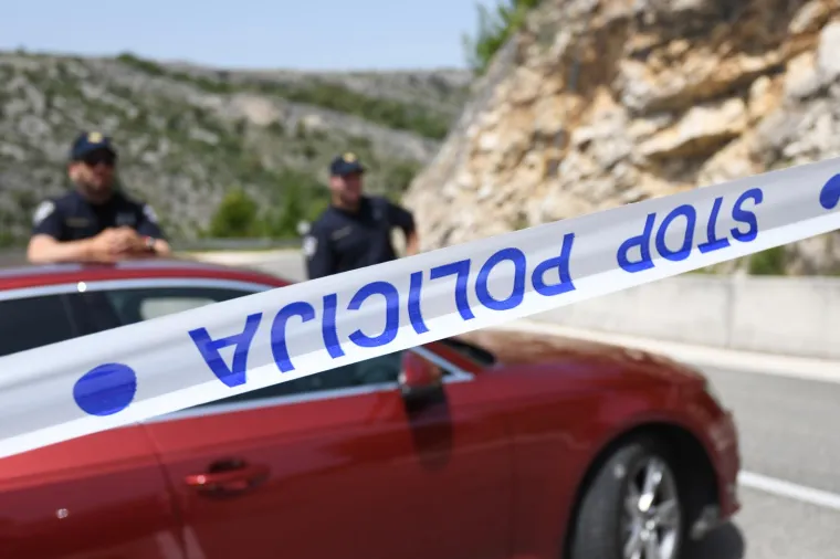Pogledajte fotografije opsežne akcije nakon pada mađarskog vojnog helikotpera