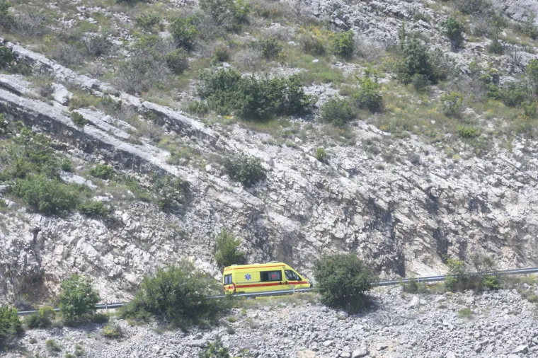 Pogledajte fotografije opsežne akcije nakon pada mađarskog vojnog helikotpera