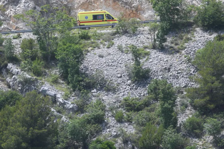 Pogledajte fotografije opsežne akcije nakon pada mađarskog vojnog helikotpera