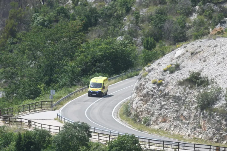 Pogledajte fotografije opsežne akcije nakon pada mađarskog vojnog helikotpera
