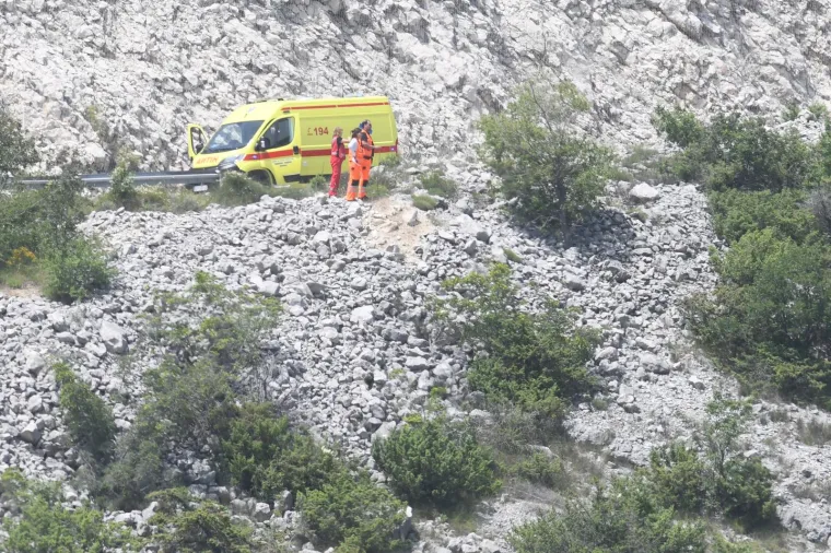 Pogledajte fotografije opsežne akcije nakon pada mađarskog vojnog helikotpera