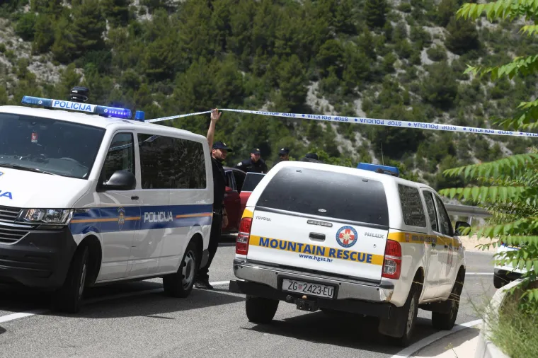 Pogledajte fotografije opsežne akcije nakon pada mađarskog vojnog helikotpera