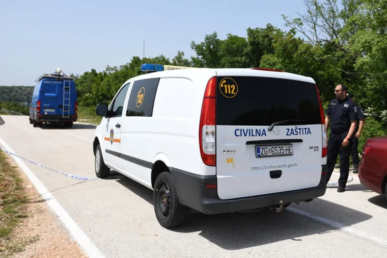 Pronađeni ostatci mađarskog helikoptera koji je pao kod Drni&scaron;a