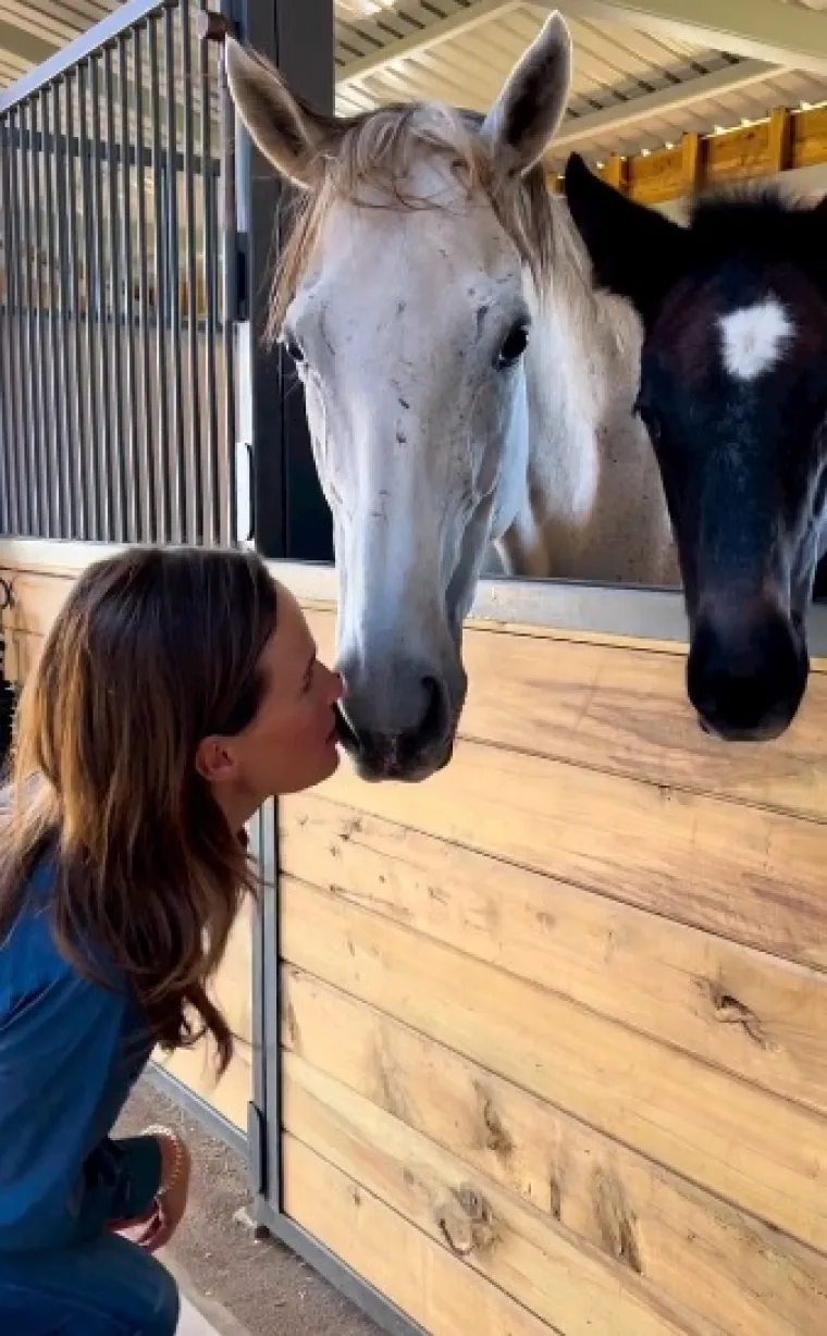 Zanosna sportska voditeljica ukrala &scaron;ou i očarala mnoge: Jedan detalj na njoj posebno upada u oči