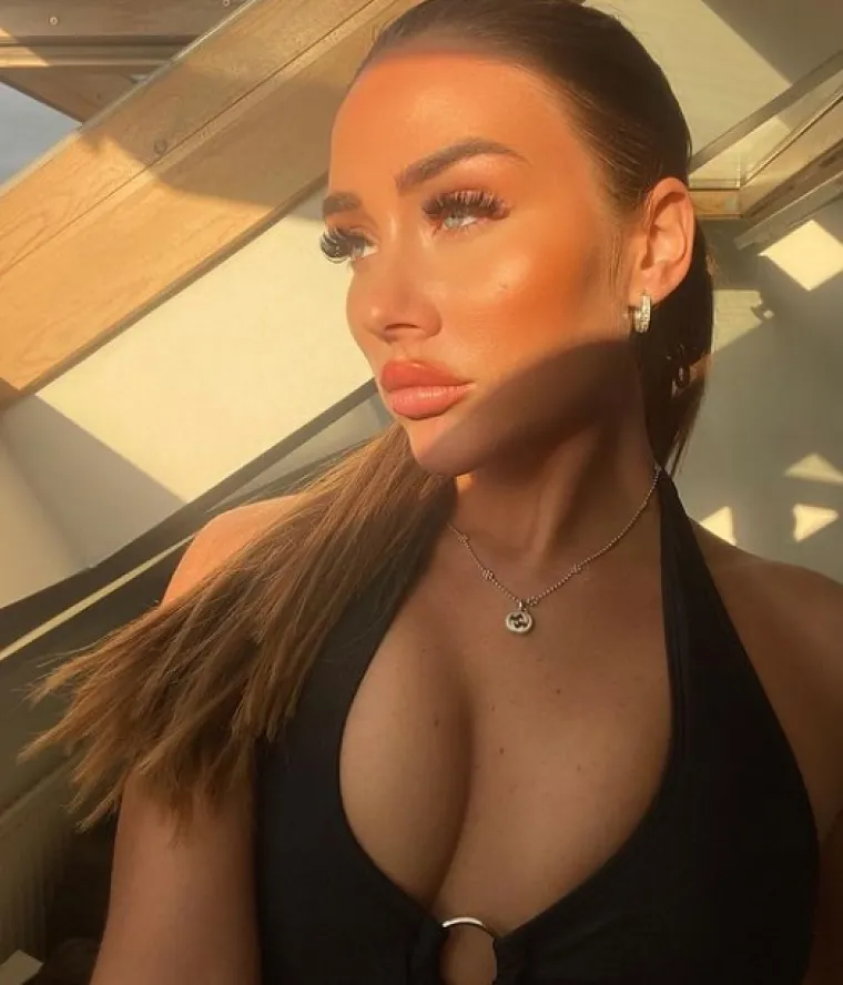 Glamurozna nogometa&scaron;ica u&scaron;la u ekskluzivni kluba žena koje ne nose grudnjak. Sad svi s razlogom pričaju samo o njoj