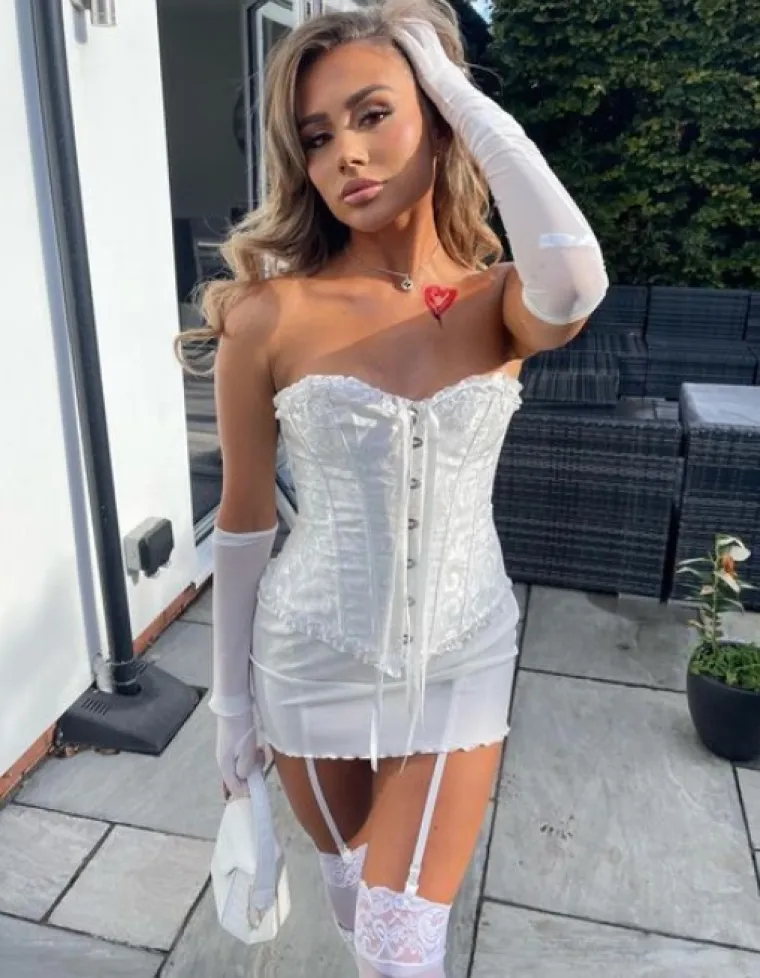 Glamurozna nogometa&scaron;ica u&scaron;la u ekskluzivni kluba žena koje ne nose grudnjak. Sad svi s razlogom pričaju samo o njoj