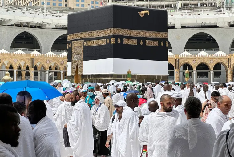 Nesnosne saudijske vrućine ne smetaju hodočasnike. Počeo hadž: 'Štedio sam 20 godina da dođem, san mi se ostvario'