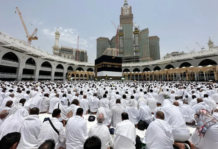 Nesnosne saudijske vrućine ne smetaju hodočasnike. Počeo hadž: 'Štedio sam 20 godina da dođem, san mi se ostvario'