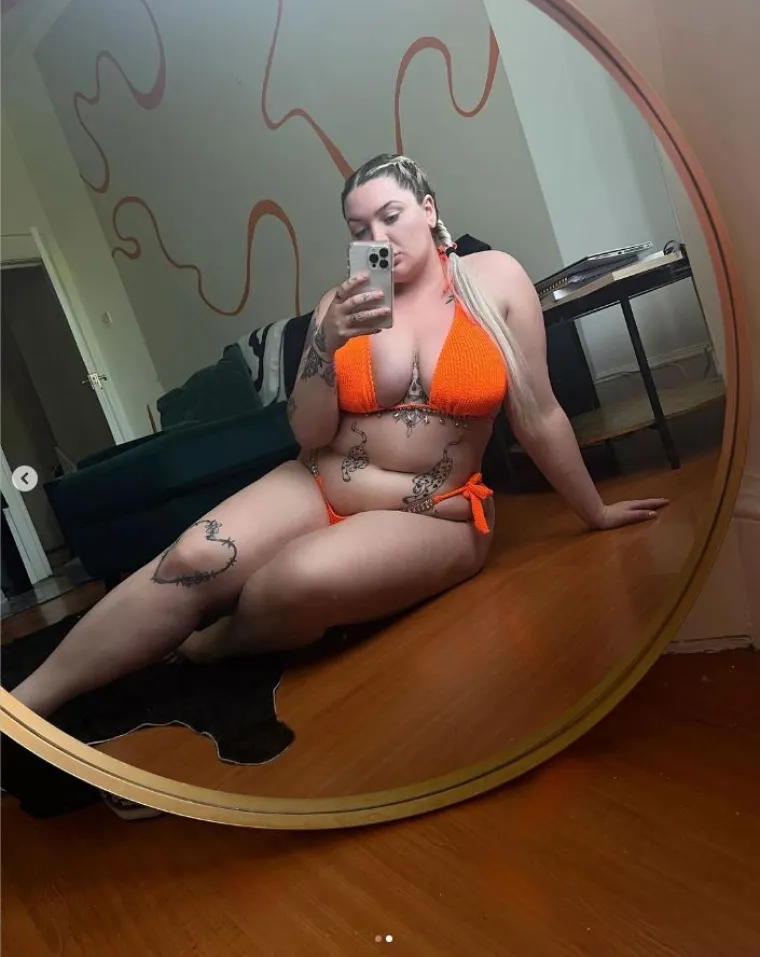 Napustila je posao u banci da bi postala OnlyFans zvijezda: 'Frajeri si ne mogu pomoći, plaćaju me ogroman novac'
