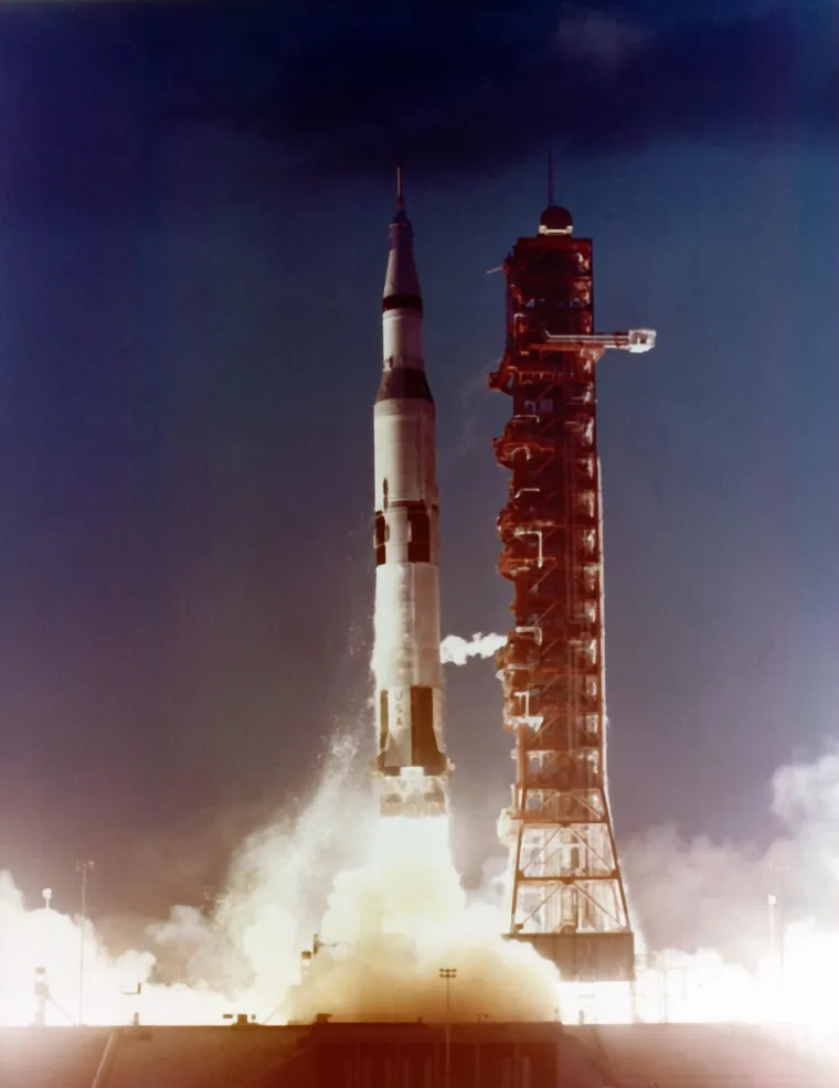 Apollo 4 