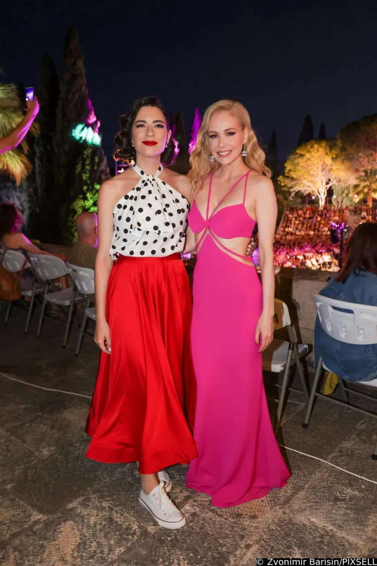 Mia Dim&scaron;ić i Jelena Rozga