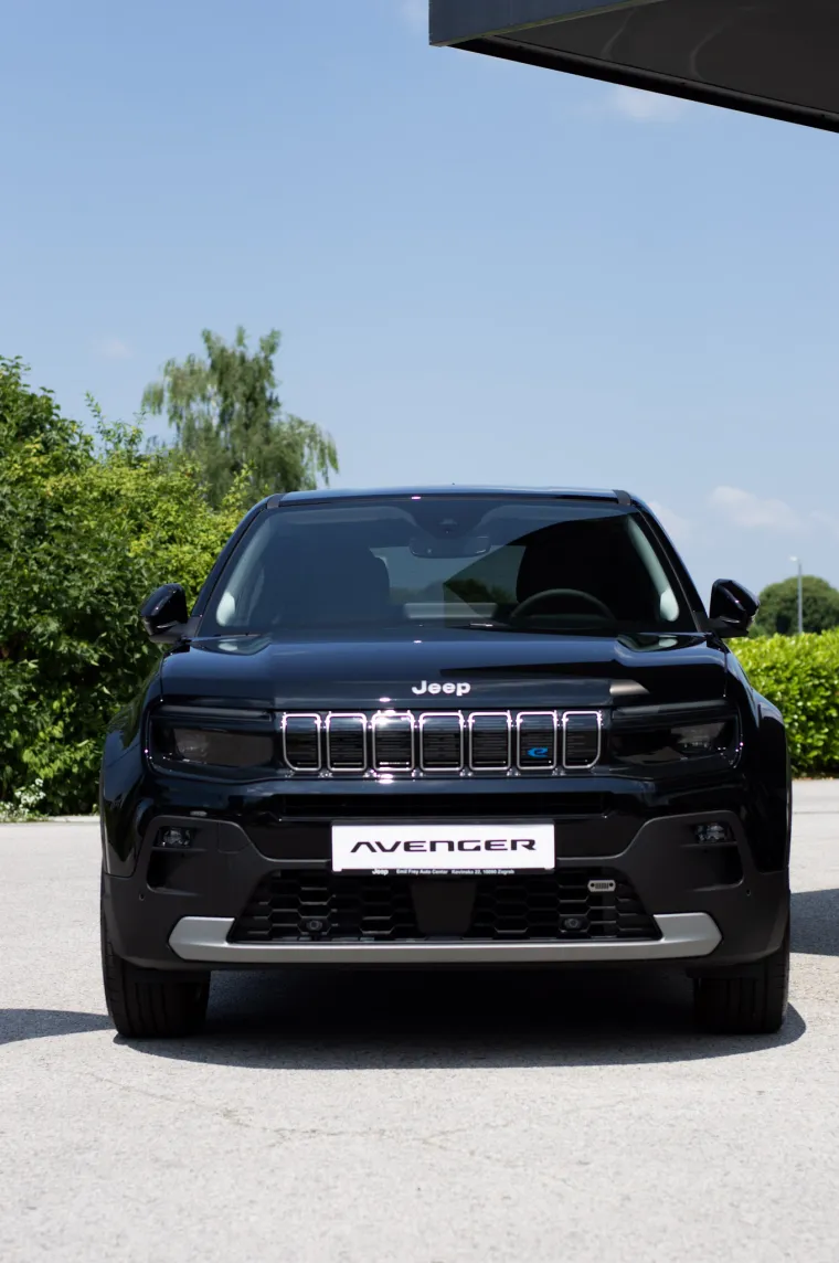 U Hrvatskoj predstavljen Jeep Avenger: Pogledajte kako izgleda električni SUV koji se u kratkom roku okitio prestižnim nagradama