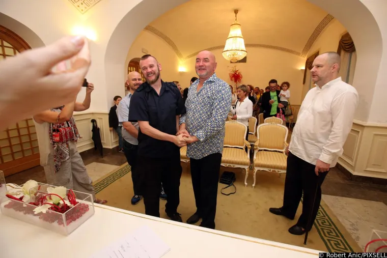 Prije osam godina u Zagrebu svoje sudbonosno 'da' rekao je poznati novinar i time postao prva javna osoba koja je ozakonila gay brak