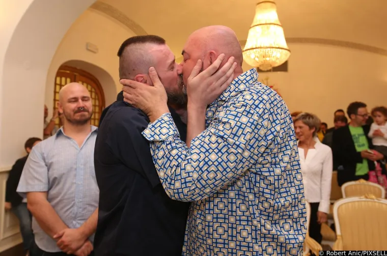 Prije osam godina u Zagrebu svoje sudbonosno 'da' rekao je poznati novinar i time postao prva javna osoba koja je ozakonila gay brak