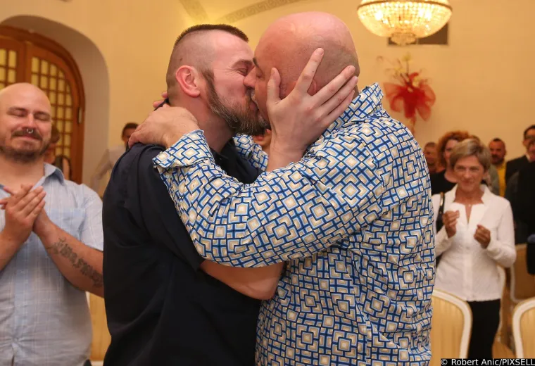 Prije osam godina u Zagrebu svoje sudbonosno 'da' rekao je poznati novinar i time postao prva javna osoba koja je ozakonila gay brak