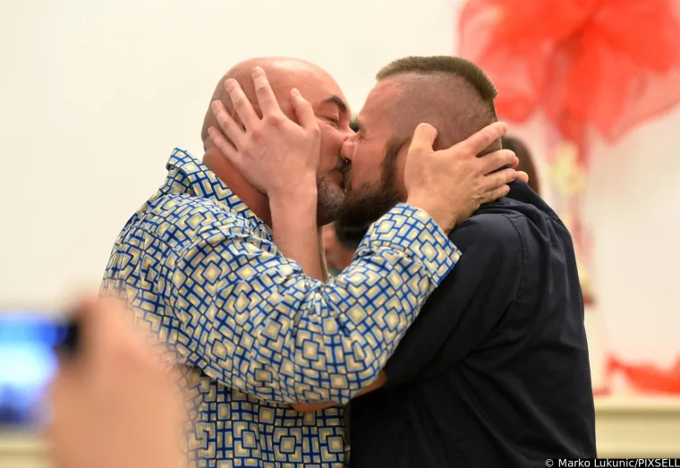 Prije osam godina u Zagrebu svoje sudbonosno 'da' rekao je poznati novinar i time postao prva javna osoba koja je ozakonila gay brak