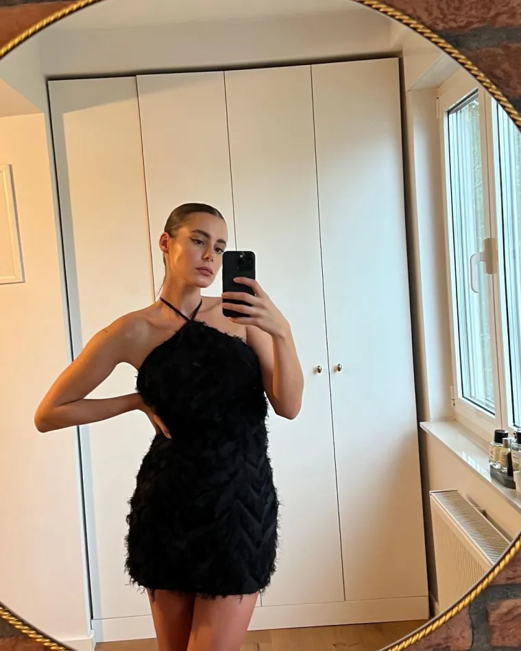 Da je s Matijom i dalje u dobrim odnosu nakon prekida dokazuje i to kako je o njemu govorila za Tportal: "Matija je po meni jedan od najtalentiranijih glazbenika na na&scaron;im prostorima, tako da mi je čast &scaron;to smo imali prilike raditi skupa na nekoliko stvari na mom albumu. Dovoljno se po&scaron;tujemo da vi&scaron;e od toga nemam potrebu komentirati."