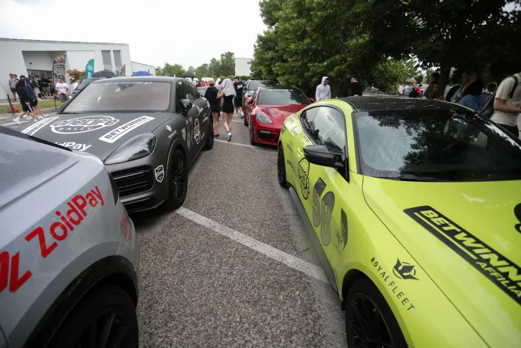 Dovezli svoje brutalne 'pile' i okupili se u zagrebačkom klubu: Pogledajte sportske aute ponosnih vlasnika