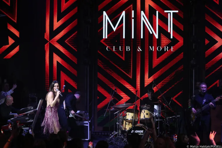 Severina usijala zagrebački Mint i publici priuštila nezaboravne prizore u krajnje nestašnim resicama