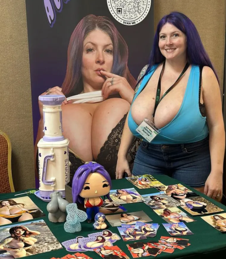 &quot;U biti sam se izgubila kao žena i majka i bila sam vrlo depresivna prije nego što smo počeli stvarati sadržaj&quot;, rekla je. “Također smo riskirali potrošiti 16.000 funti na operaciju i očekivali smo da ćemo to plaćati godinama, ali smo se složili da se isplati ako se osjećam bolje.&quot;