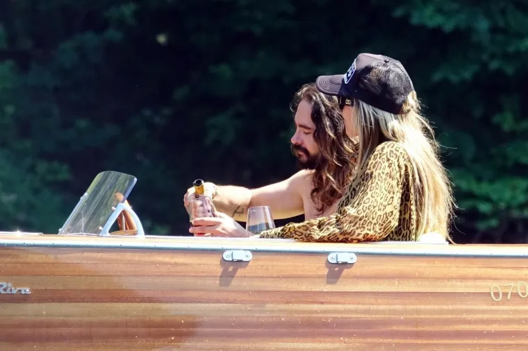 Heidi Klum uhvaćena u na&scaron;em susjedstvu s mlađahnim suprugom: Zbog jedne fotografije svi joj komentiraju stražnjicu