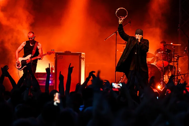 Redatelj Miran Kurspahić nastupio sa svojim bendom kao predgrupa The Cultu: Britanski rock bend zapalio &Scaron;alatu