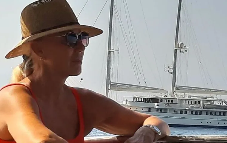 Lepa Brena u sedmom desetljeću šokira fenomenalnim izgledom, a osobito kad su u pitanju izdanja za plažu