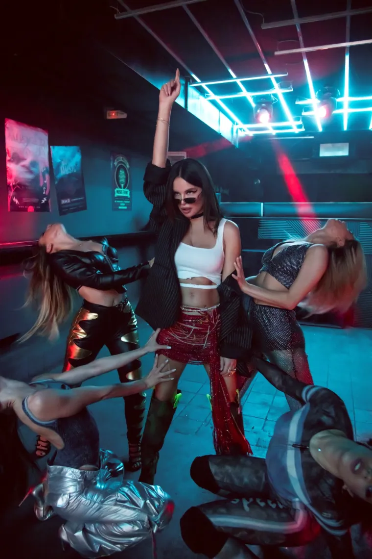 Nakon što je prošli tjedan poharala trending, Severina s dvije nove pjesme ide po titulu najslušanije žene u regiji