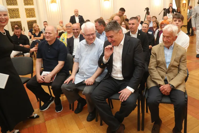 Kosor predstavila svoju knjigu i okupila brojne face; Pojavio se i Milanović prije nego što se obratio naciji
