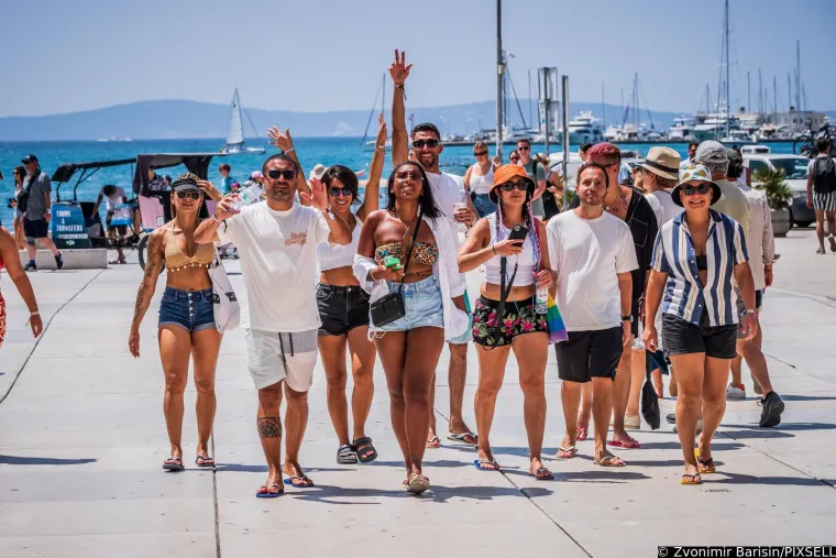Partijaneri iz cijelog svijeta zaposjeli Split: Ima tu svega, od polugolotinje i mišića, pa sve do velikih redova
