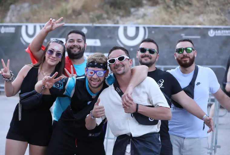 Počela je Ultra! Split pod opsadom horde partijanera, već je bilo posla za Hitnu, a i policiju: 'Skidao je i čarape, patike, uloške iz patika'