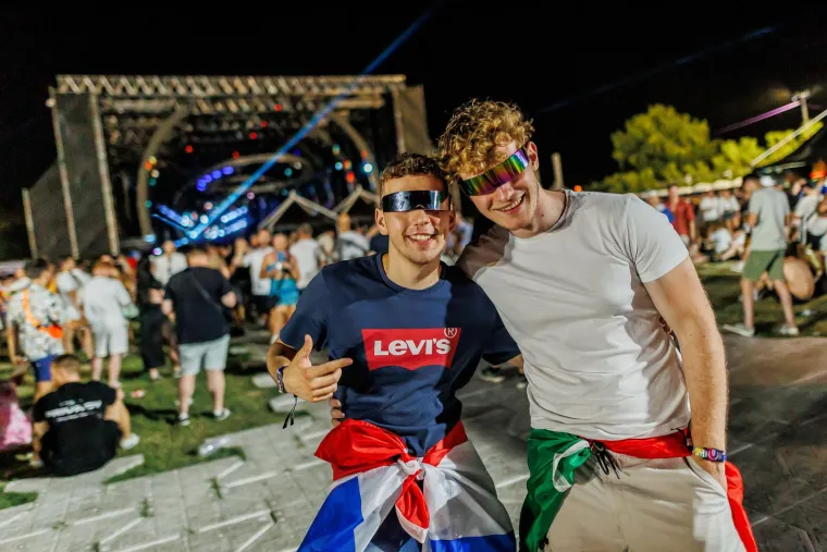 Vi&scaron;e od 140 tisuća ljudi u Splitu: Ovo su najluđi trenutci prve večeri Ultre