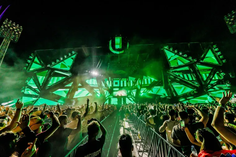 Vi&scaron;e od 140 tisuća ljudi u Splitu: Ovo su najluđi trenutci prve večeri Ultre