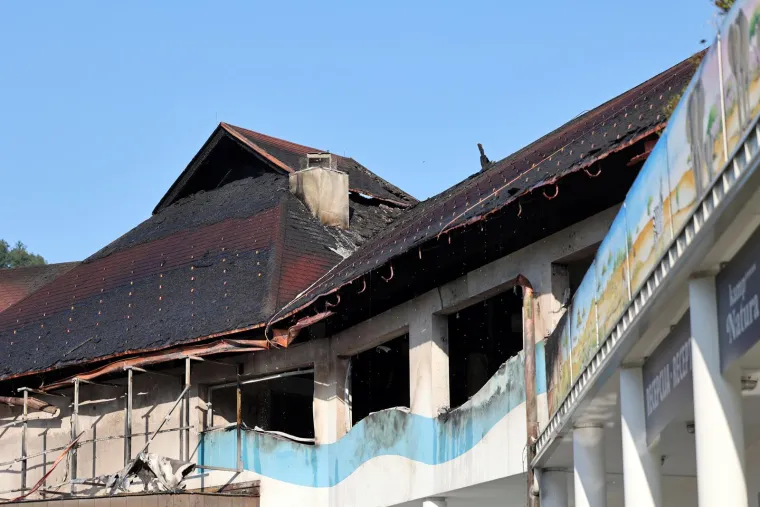 Pogledajte posljedice buktinje u slovenskim toplicama: Požar je progutao gornji kat objekta tik uz bazene