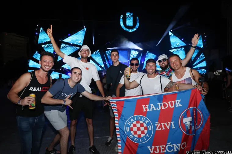 Brutalan toples i tange koje remete san obilježili drugu večer Ultre: Djevojke nikad slobodnije, gledajte ih s oprezom!