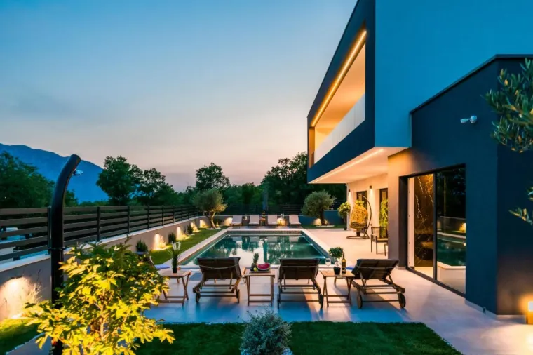 Postat će najskuplji stoper svijeta, a odmara u Imotskoj krajini: Dru&scaron;tvo mu pravi biv&scaron;i Plavi