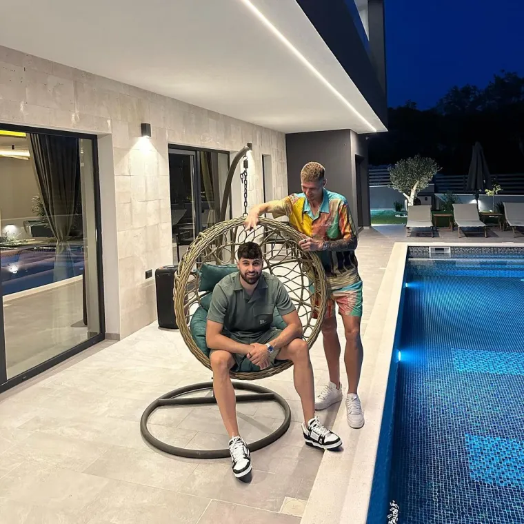 Postat će najskuplji stoper svijeta, a odmara u Imotskoj krajini: Dru&scaron;tvo mu pravi biv&scaron;i Plavi